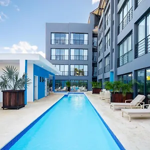 Instyle Residences At Rizz Hotel